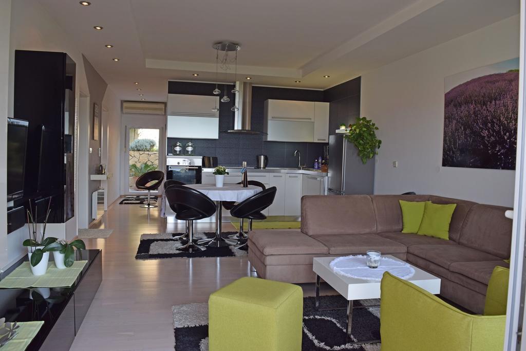 Lavander Apartments Omis Duce Exterior photo